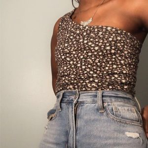 AMERICAN EAGLE NWT One Shoulder Floral Top